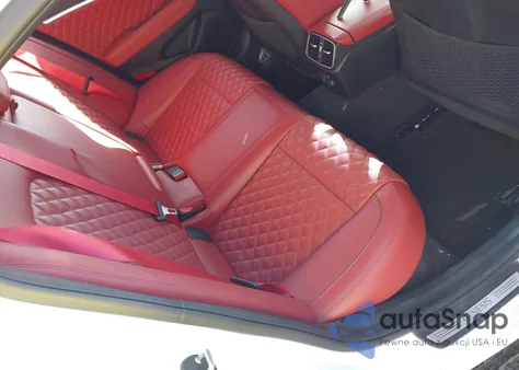 2022 Genesis G70 3.3T Awd Launch Edition z USA, uszkodzony, nr VIN KMTG14TE9NU082323